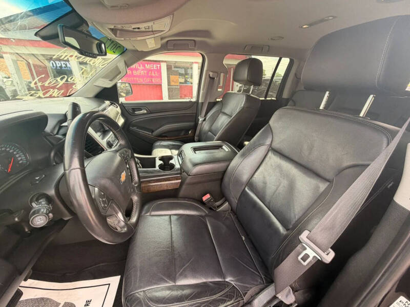2017 Chevrolet Suburban LT