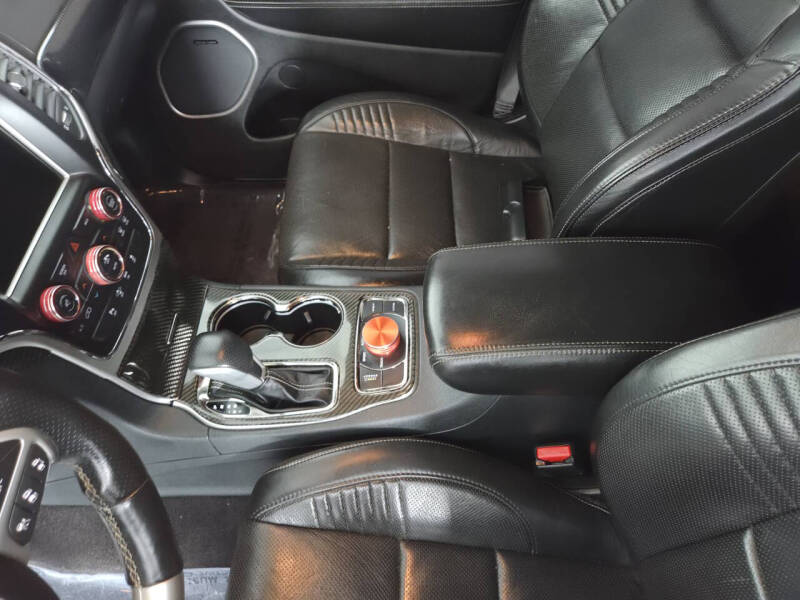 2016 Jeep Grand Cherokee SRT