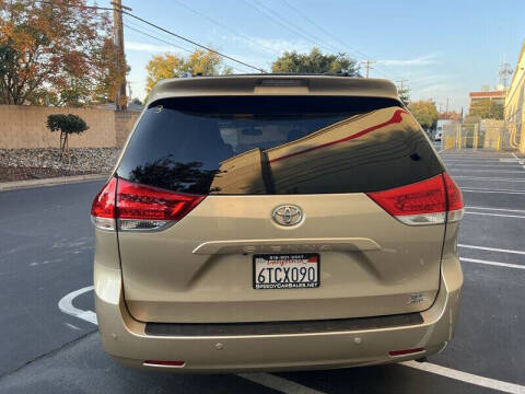 2011 Toyota Sienna Limited 7-Passenger