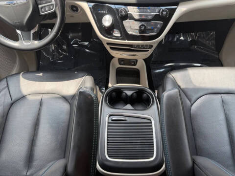 2021 Chrysler Pacifica Touring L