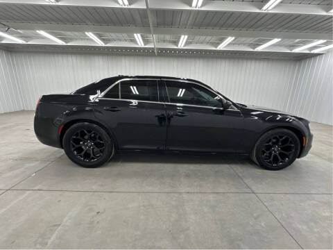 2019 Chrysler 300 S