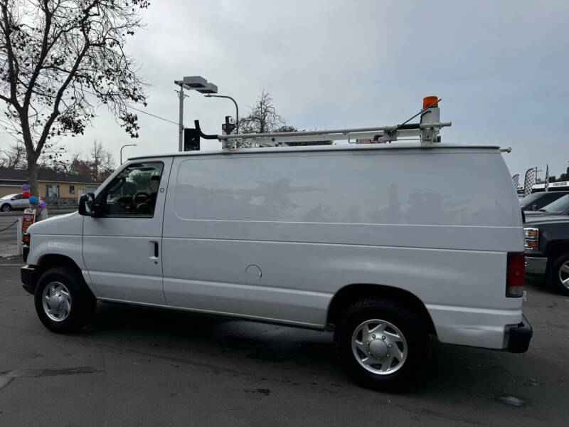 2014 Ford E-Series E-150