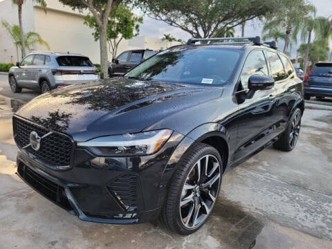 2025 Volvo XC60 B5 Ultra Dark Theme