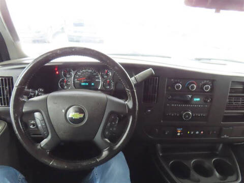 2022 Chevrolet Express 2500