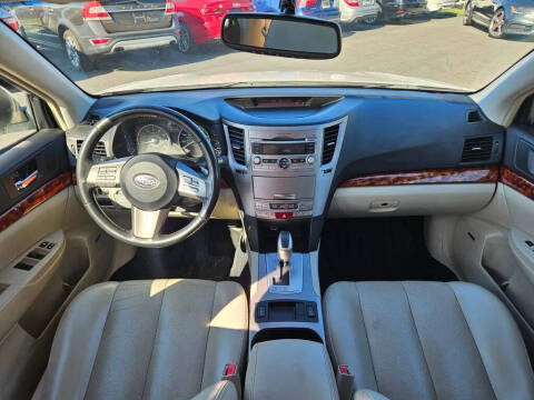 2011 Subaru Outback 2.5i Limited