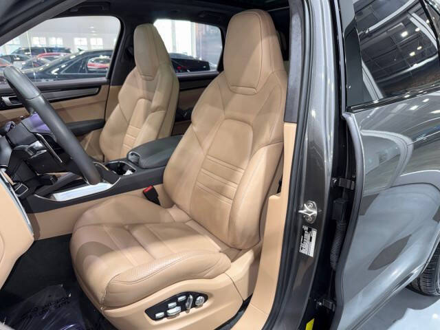 2020 Porsche Cayenne Turbo