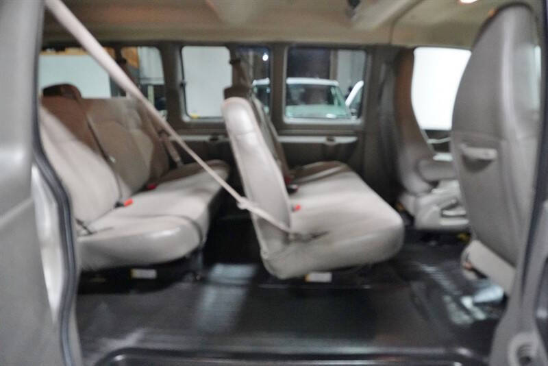 2017 Chevrolet Express LS 2500