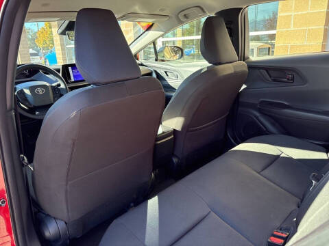 2024 Toyota Prius LE