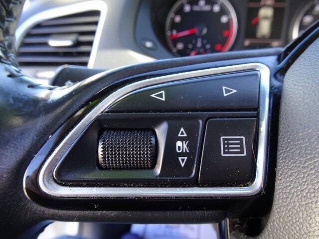 2015 Audi Q3 2.0T quattro Prestige