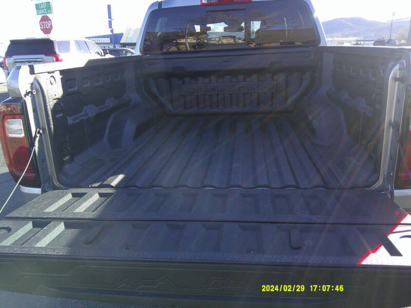 2024 GMC Canyon Denali