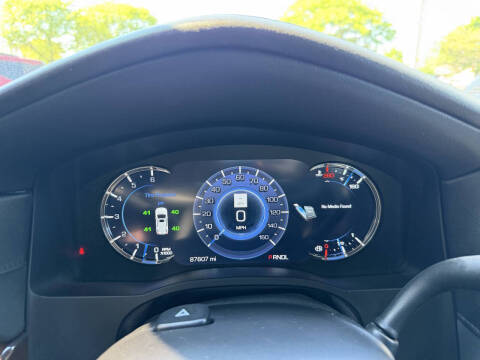2017 Cadillac Escalade Standard