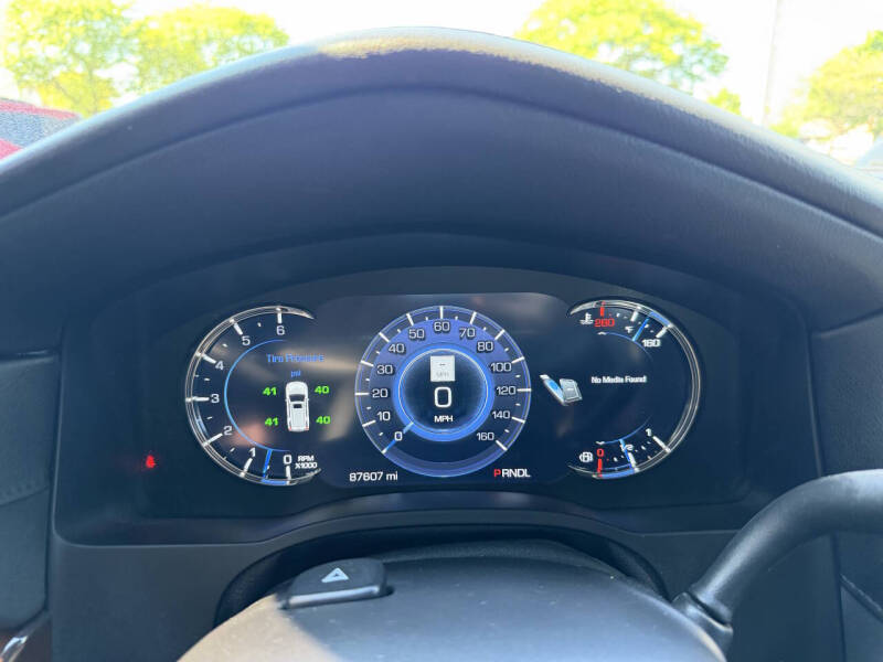 2017 Cadillac Escalade Standard