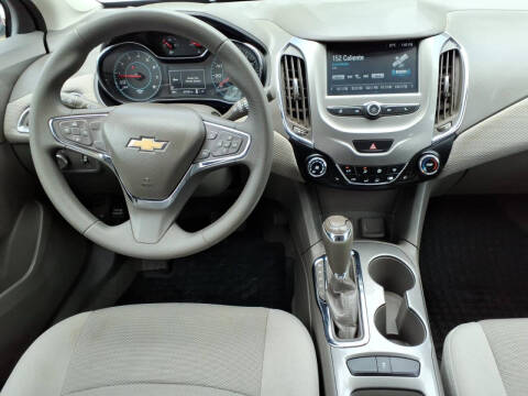 2017 Chevrolet Cruze LT Auto