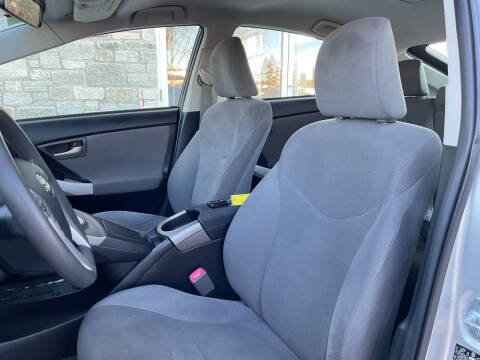 2012 Toyota Prius Two