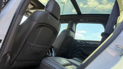 2017 Porsche Cayenne S