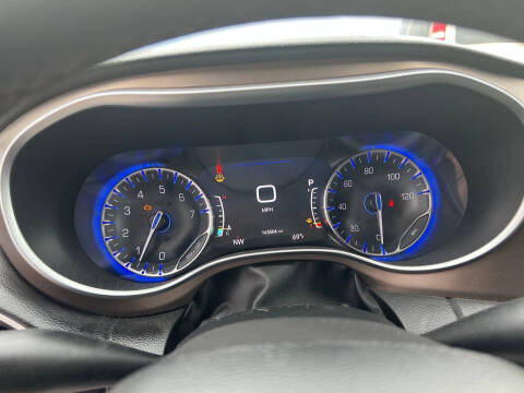 2017 Chrysler Pacifica Touring-L Plus
