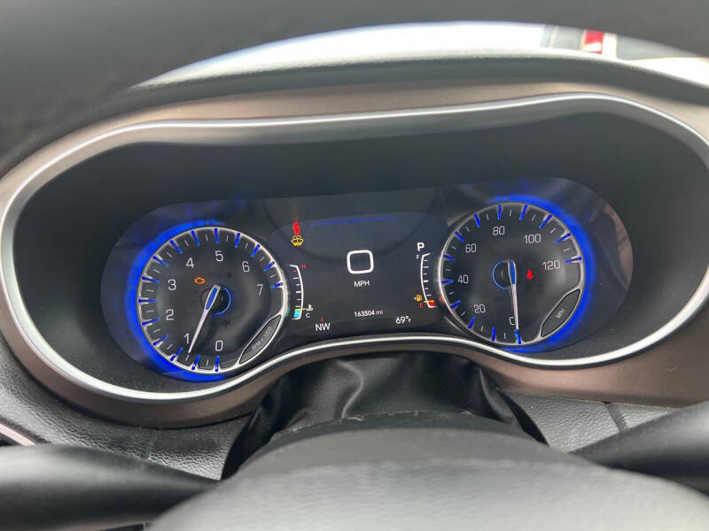 2017 Chrysler Pacifica Touring-L Plus