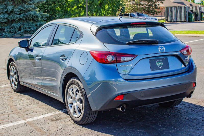 2015 Mazda MAZDA3 i Sport