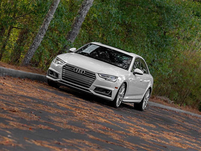 2018 Audi A4 2.0T quattro Prestige