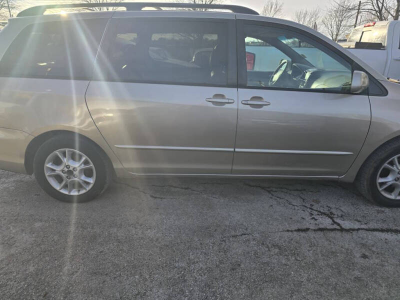 2004 Toyota Sienna XLE Limited 7 Passenger