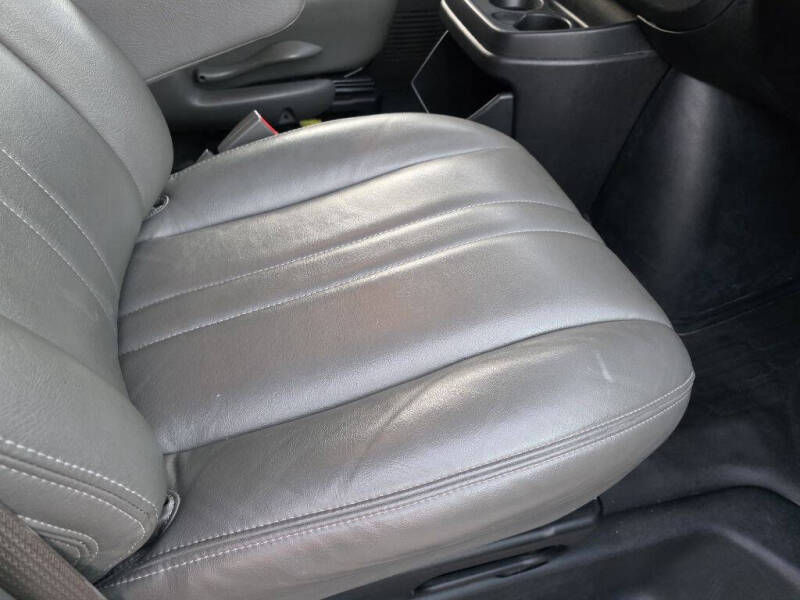 2022 Chevrolet Express 2500