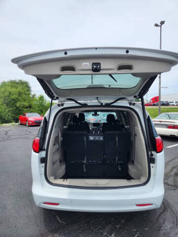 2017 Chrysler Pacifica Touring