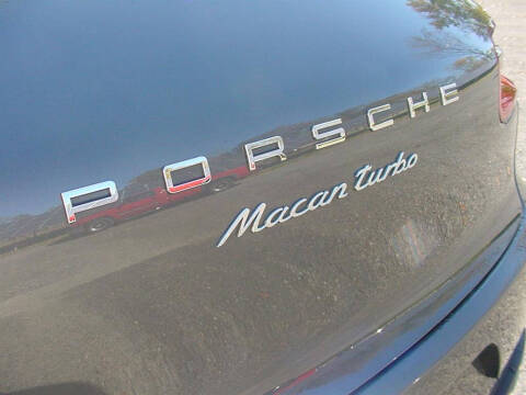 2016 Porsche Macan Turbo