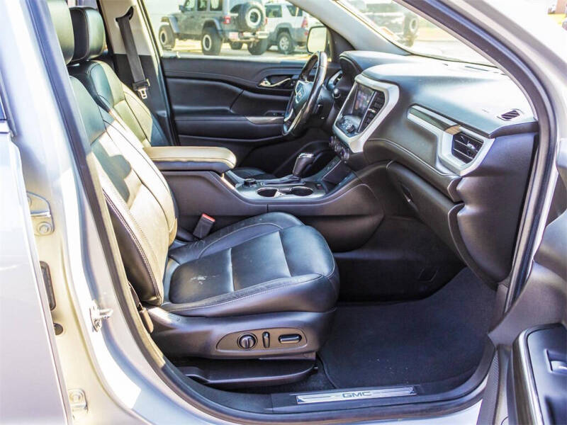 2019 GMC Acadia SLT-1