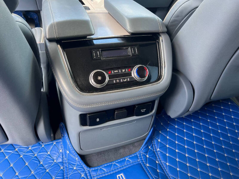 2020 Lincoln Navigator Black Label