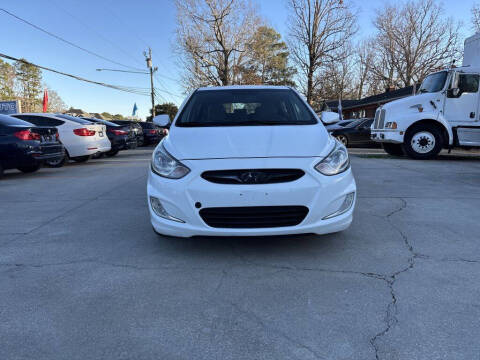 2013 Hyundai Accent SE