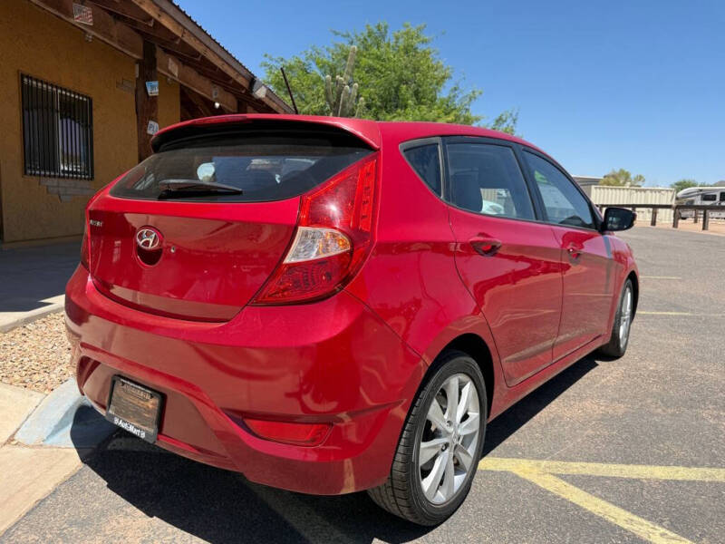 2013 Hyundai Accent SE