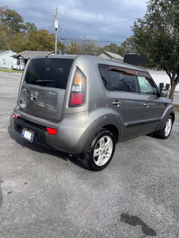 2011 Kia Soul +