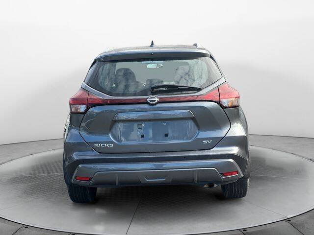 2023 Nissan Kicks SV