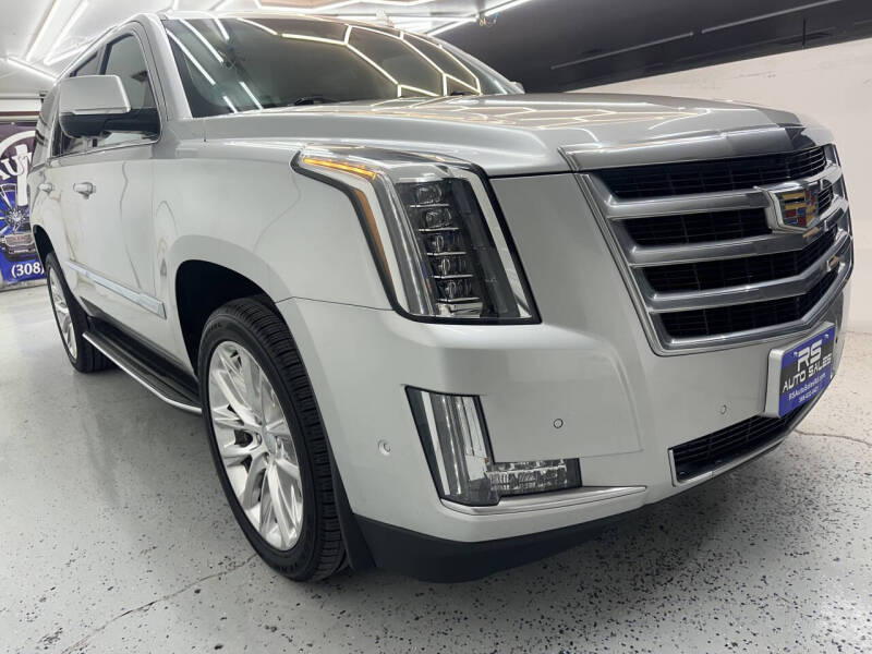 2017 Cadillac Escalade Luxury