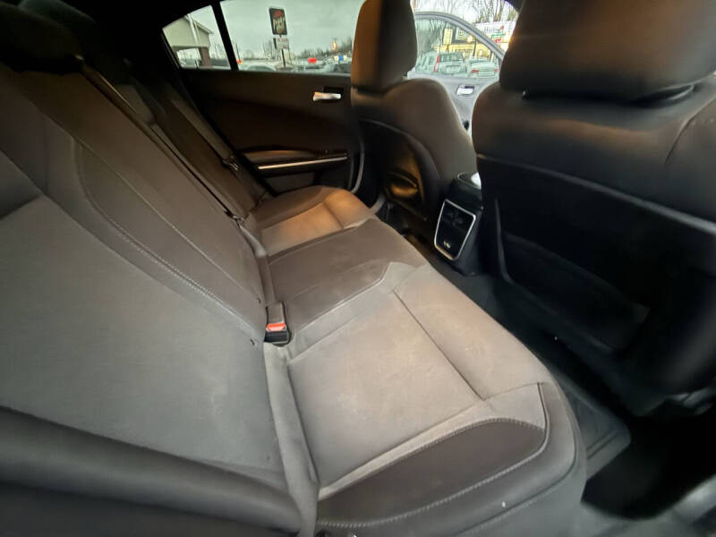 2019 Dodge Charger SXT