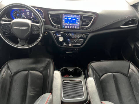 2020 Chrysler Pacifica Limited 35th Anniversary