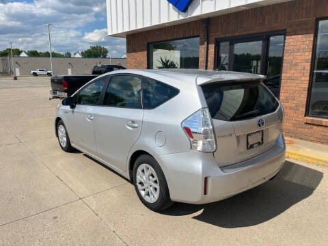 2012 Toyota Prius v Two
