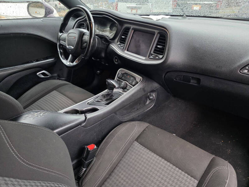 2020 Dodge Challenger SXT