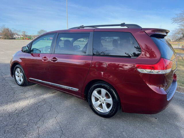 2012 Toyota Sienna