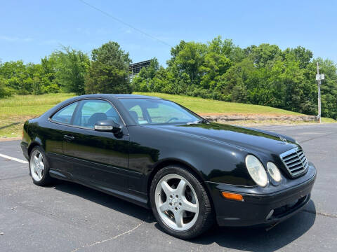 2002 Mercedes-Benz CLK for sale at GT Auto Group in Goodlettsville TN