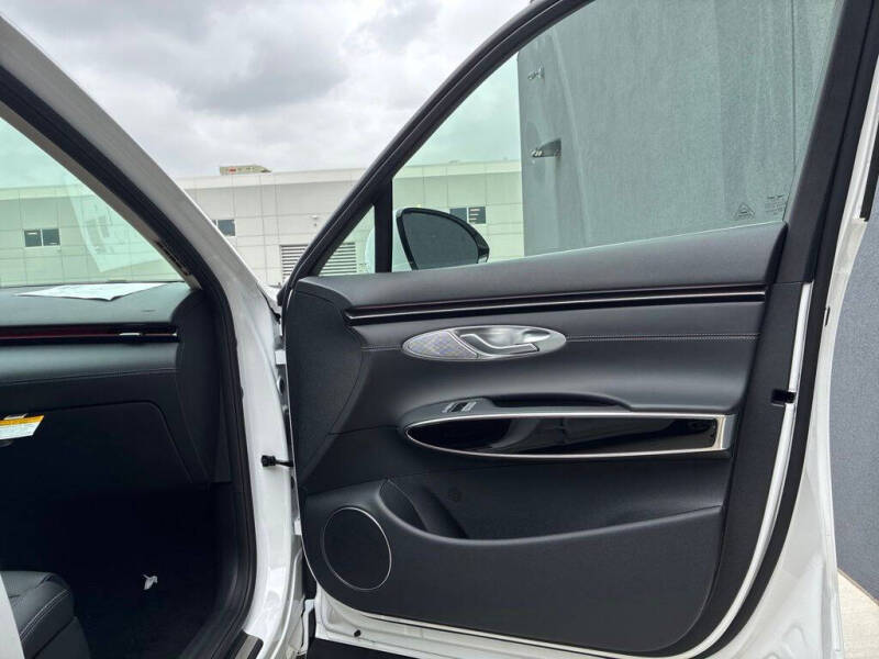 2026 Genesis GV70