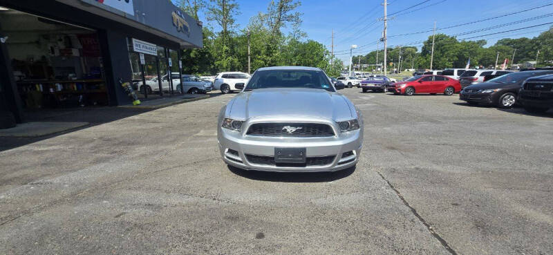 2014 Ford Mustang V6
