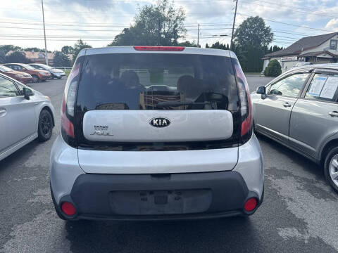 2015 Kia Soul +