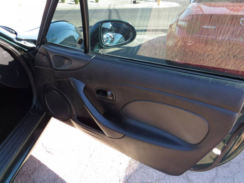 2002 Mazda MX-5 Miata