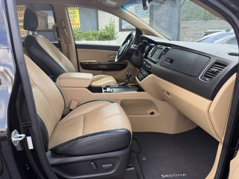 2016 Kia Sedona Limited