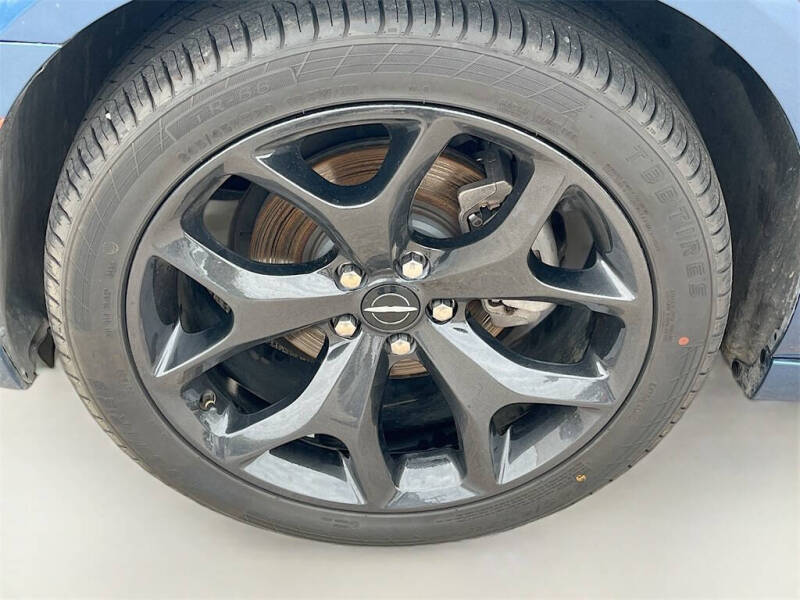 2021 Chrysler 300 Touring