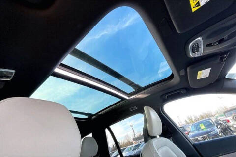 2022 Volvo XC90 Recharge T8 R-Design