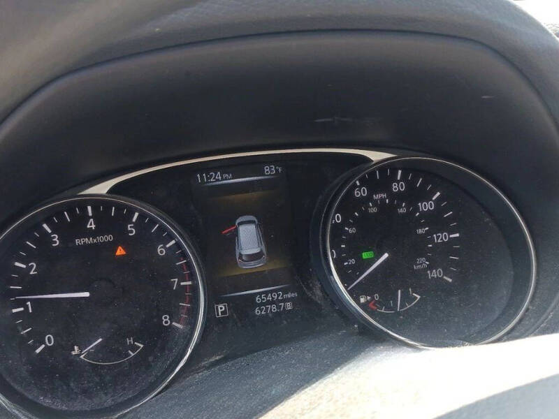 2016 Nissan Rogue SV