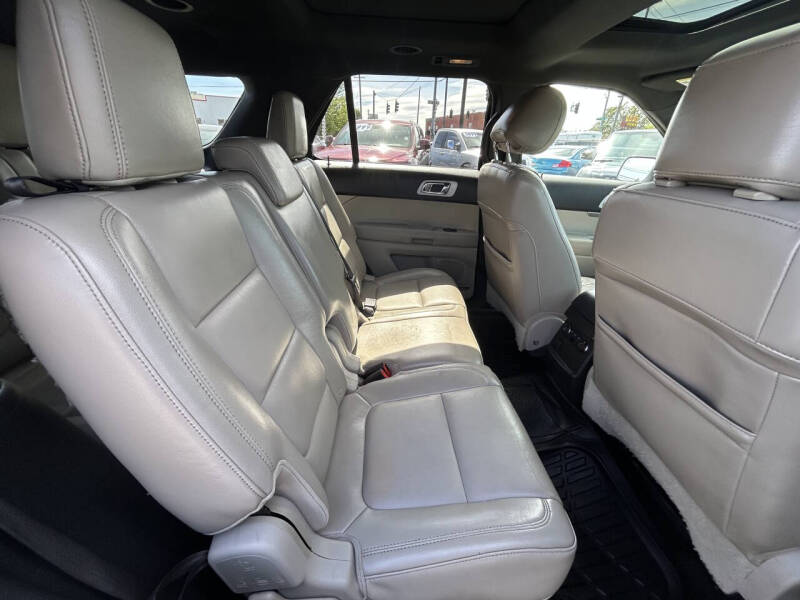 2011 Ford Explorer XLT