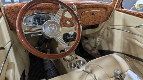 1934 Ford Deluxe